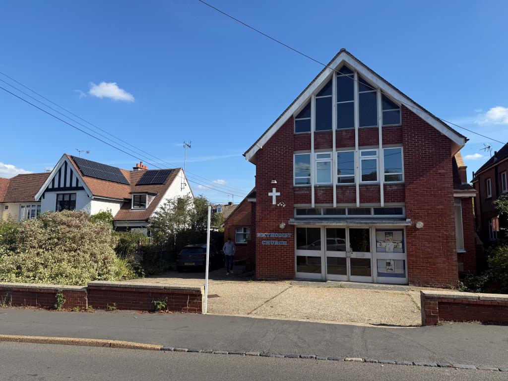 Lot: 29 - FORMER METHODIST CHURCH WITH RESIDENTIAL CONSENT - View of chapel from Cuckfield Road